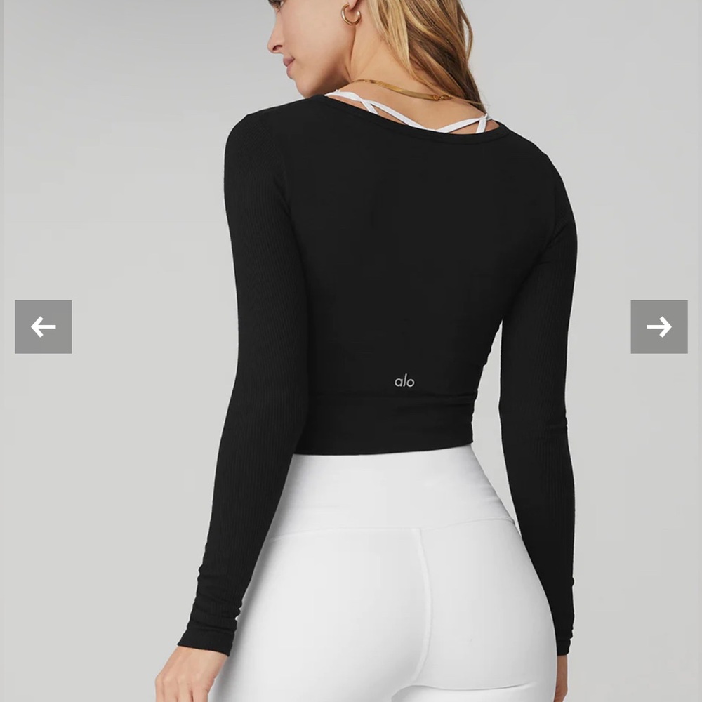ALO Yoga Cropped Long Sleeve Top